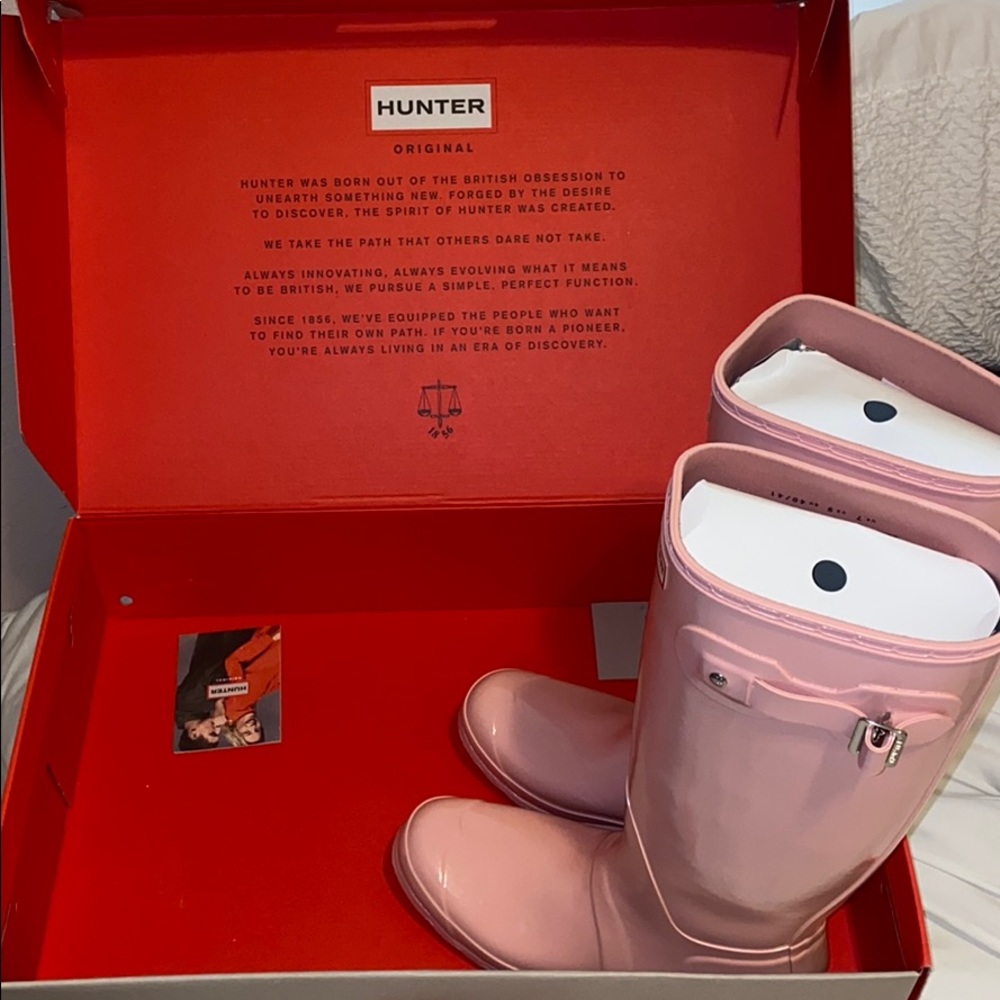 Light pink Hunter rain boots